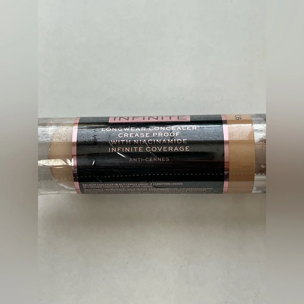 Makeup Revolution 💚 Conceal & Define -C6 NIP